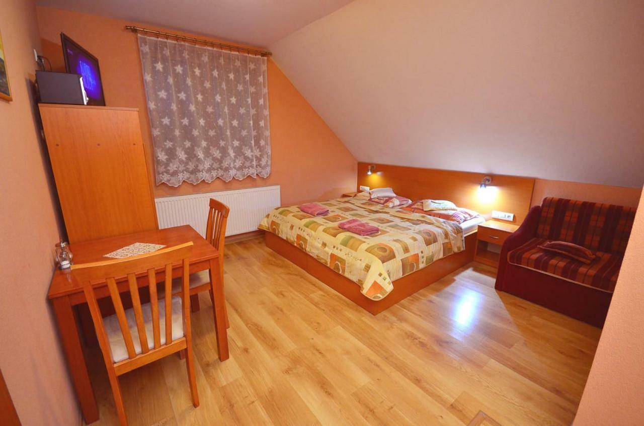 Apartmany Best Ii. Besenova Bagian luar foto