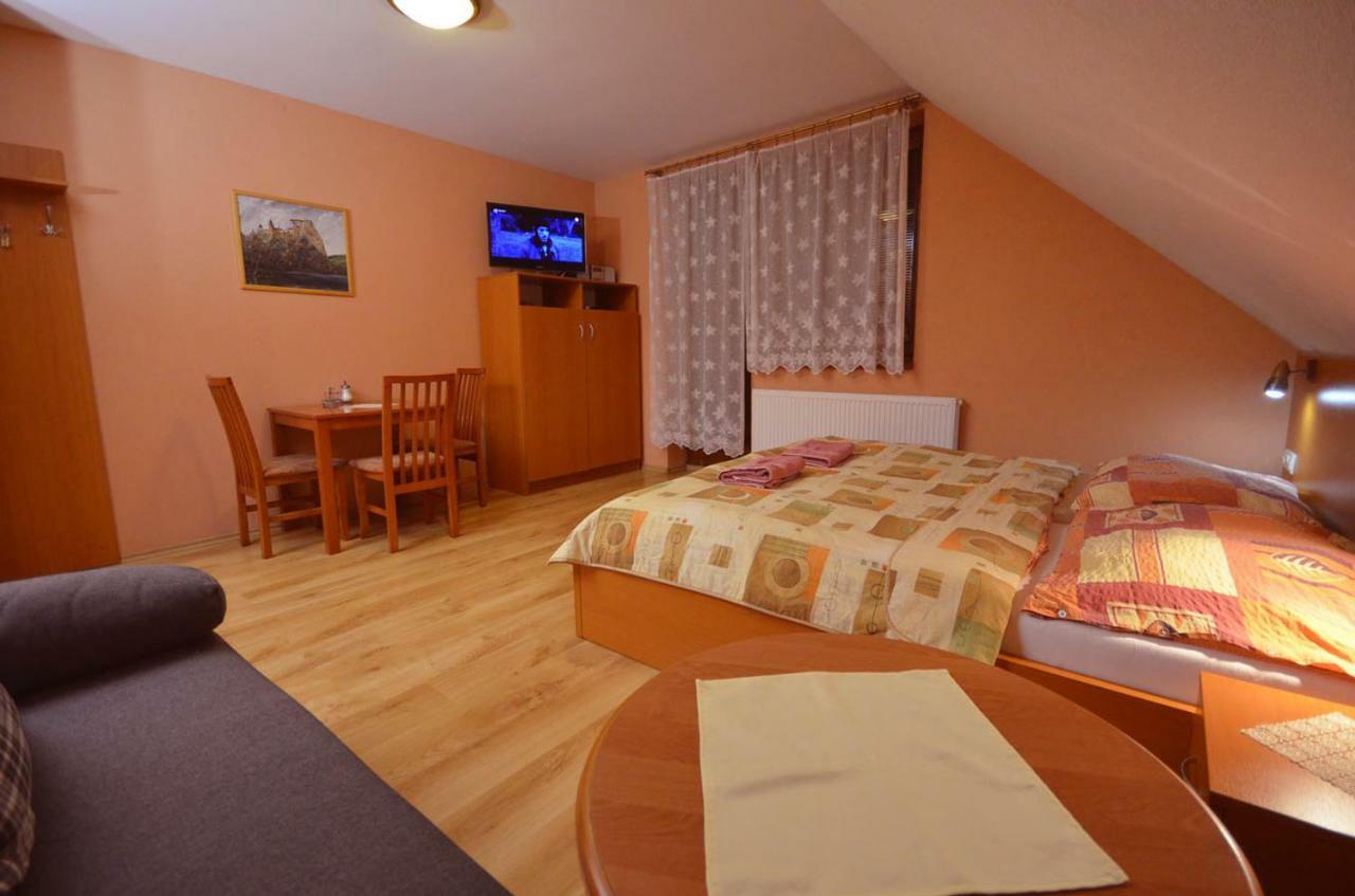 Apartmany Best Ii. Besenova Bagian luar foto